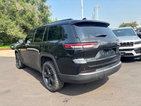 Used 2023 Jeep Grand Cherokee L Laredo AWD/4WD image 3