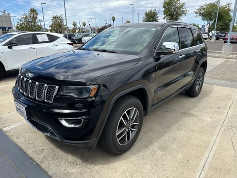 Used 2019 Jeep Grand Cherokee Limited w/ Luxury Group II AWD/4WD image 2