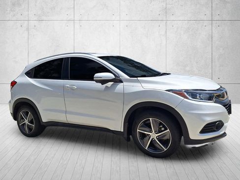 Used 2022 Honda HR-V EX image 3