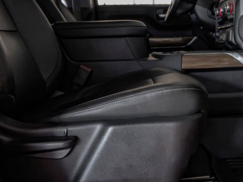 Used 2021 Chevrolet Silverado 1500 LT Trail Boss w/ Convenience Package II image 32