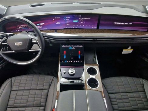 Used 2025 Cadillac Escalade Sport Platinum w/ LPO, ONYX Package image 33