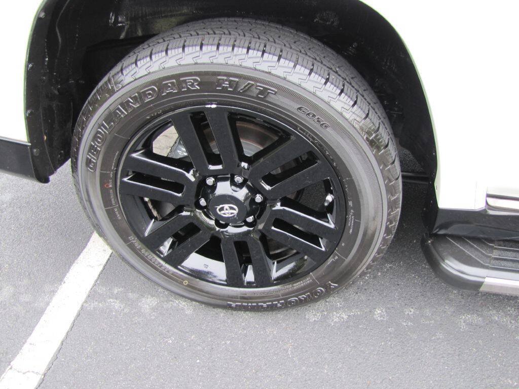 Used 2019 Toyota 4Runner Limited RWD image 28