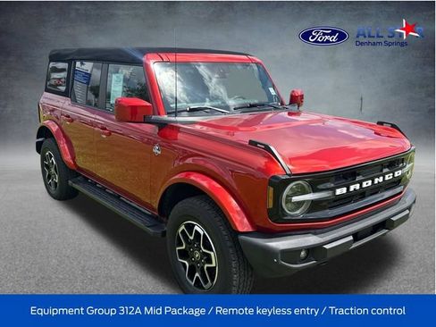 Used 2023 Ford Bronco Outer Banks AWD/4WD image 1