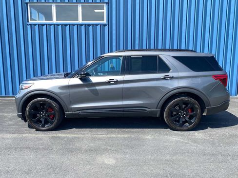 Used 2023 Ford Explorer ST w/ Equipment Group 401A AWD/4WD image 14