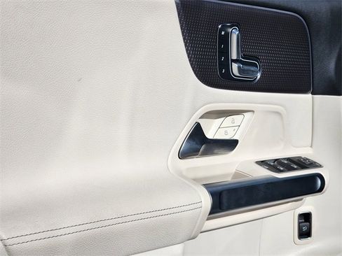 Certified 2023 Mercedes-Benz EQB 300 300 image 10