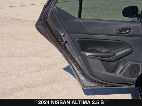 Used 2024 Nissan Altima 2.5 S image 18