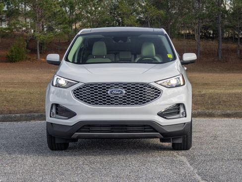 Used 2023 Ford Edge SEL w/ Convenience Package image 2