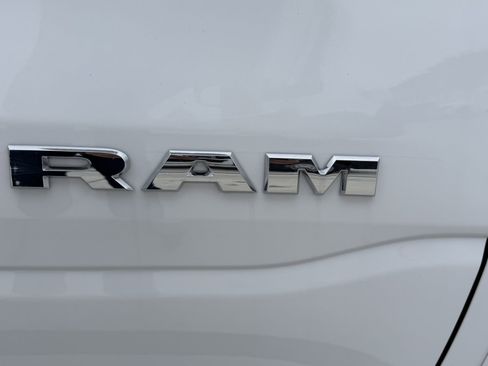 New 2026 RAM 1500 Laramie AWD/4WD image 7