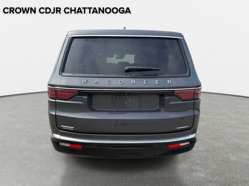 Used 2022 Jeep Wagoneer Series II w/ Premium Group I AWD/4WD image 4