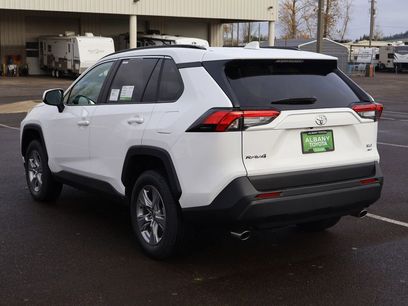 New 2025 Toyota RAV4 XLE w/ Convenience Package
