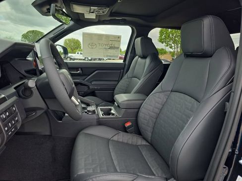 New 2026 Toyota Tacoma TRD Off-Road AWD/4WD image 14