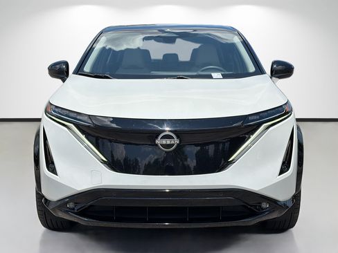 Used 2024 Nissan Ariya FWD image 8