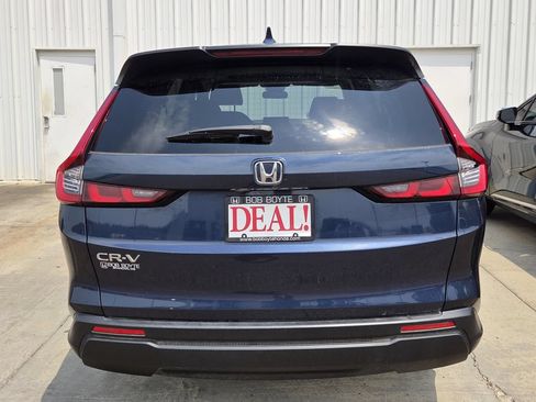 Used 2025 Honda CR-V EX image 5