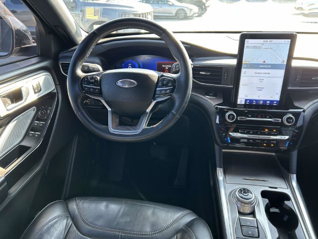 Certified 2022 Ford Explorer Platinum w/ Equipment Group 601A AWD/4WD image 13