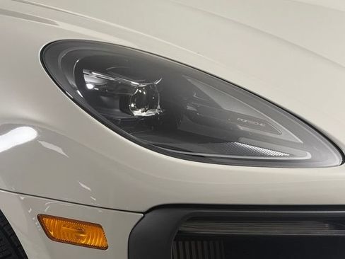 Used 2025 Porsche Macan S AWD/4WD image 15