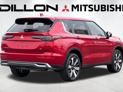 New 2026 Mitsubishi Outlander SE AWD/4WD image 4