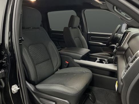 New 2026 RAM 1500 4x4 Crew Cab image 30