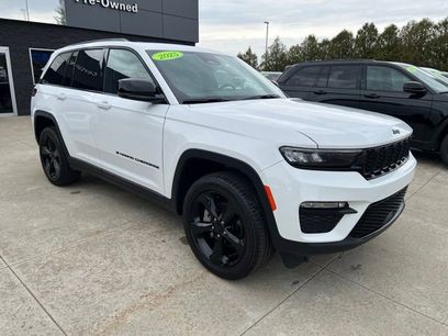 Certified 2025 Jeep Grand Cherokee Limited w/ Black Appearance Package