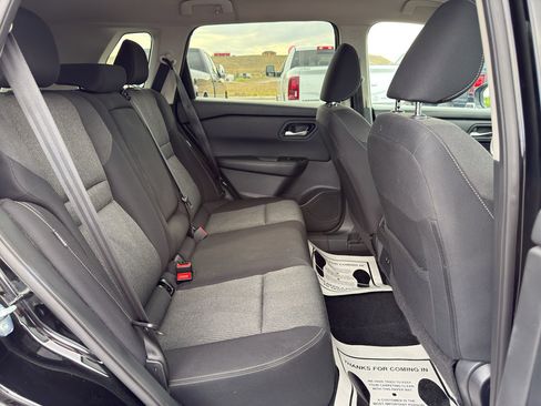 Used 2024 Nissan Rogue SV AWD/4WD image 12