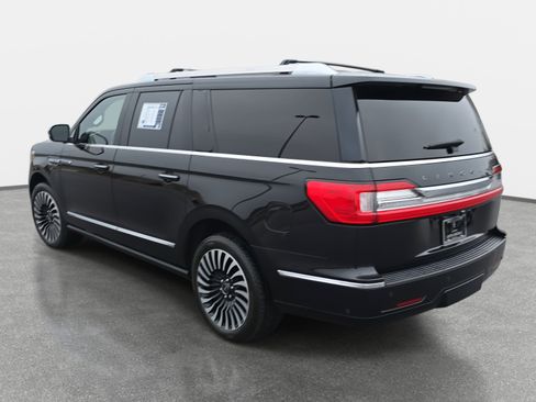 Used 2021 Lincoln Navigator L Black Label w/ Cargo Convenience Package image 7
