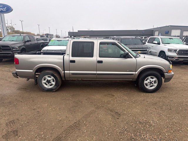 Used 2003 Chevrolet S10 Pickup LS AWD/4WD image 11