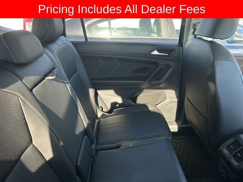 Used 2022 Volkswagen Tiguan SE FWD image 5