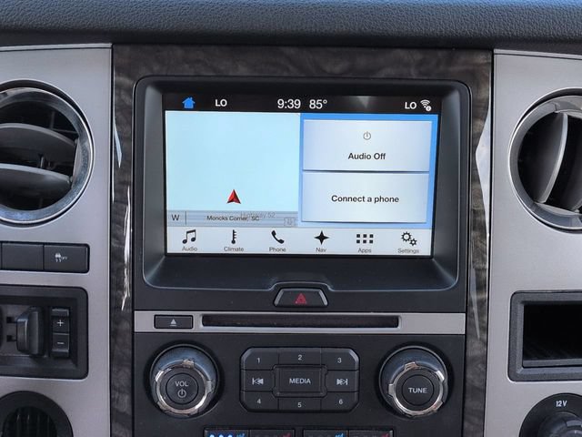 Used 2017 Ford Expedition Limited w/ Equipment Group 301A RWD image 18