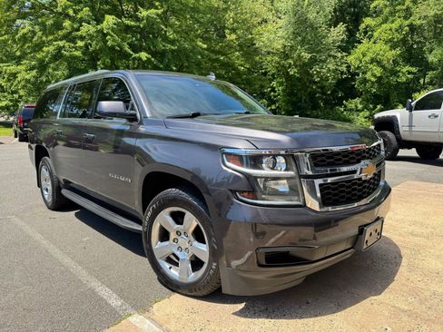 Used 2017 Chevrolet Suburban LT AWD/4WD image 1