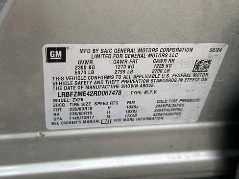 Used 2024 Buick Envision Preferred AWD/4WD image 15
