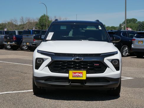 Used 2024 Chevrolet TrailBlazer RS w/ Driver Confidence Package AWD/4WD image 2