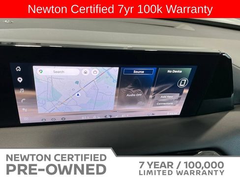 Used 2025 Nissan Armada SL w/ Captain's Chari Seat Package RWD image 12