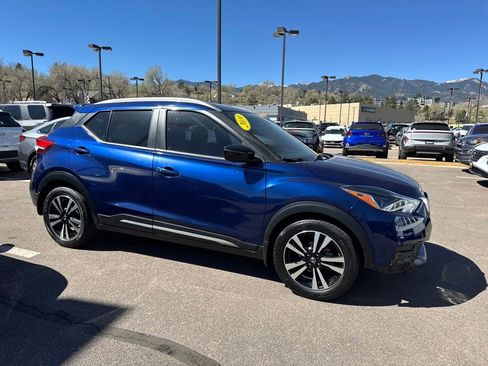 Used 2019 Nissan Kicks SR w/ SR Premium Package image 5