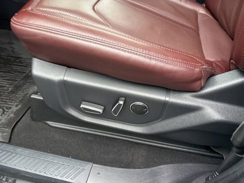 Used 2024 Ford Expedition Max Limited image 29