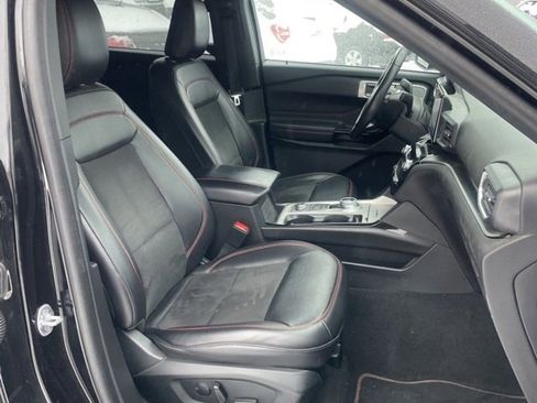 Used 2023 Ford Explorer ST-Line image 9