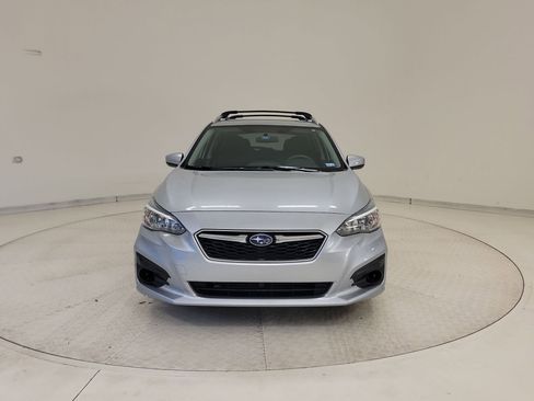 Used 2019 Subaru Impreza 2.0i Premium image 4