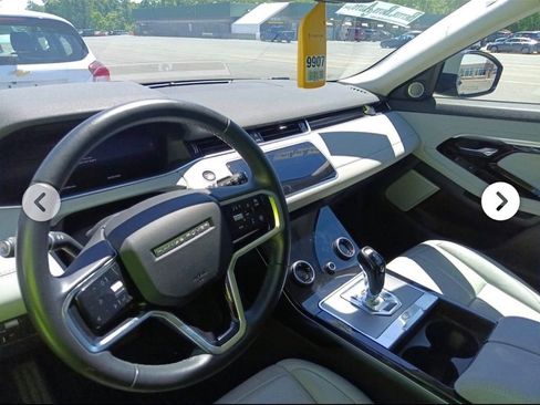 Used 2023 Land Rover Range Rover Evoque SE AWD/4WD image 5
