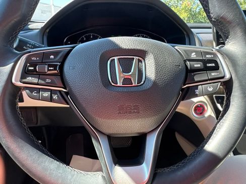 Used 2019 Honda Accord Touring image 22