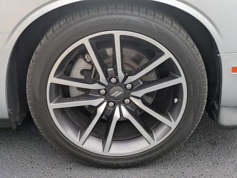 Used 2023 Dodge Challenger R/T image 9