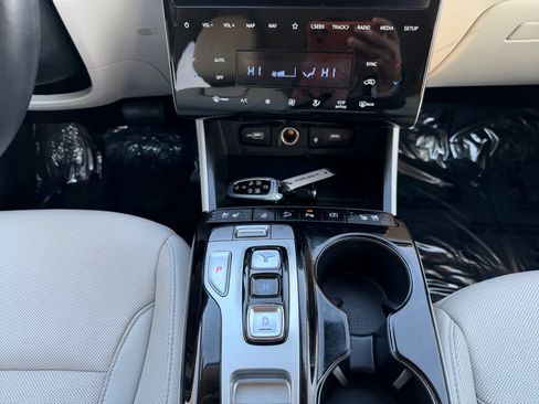 Used 2023 Hyundai Tucson Limited image 14