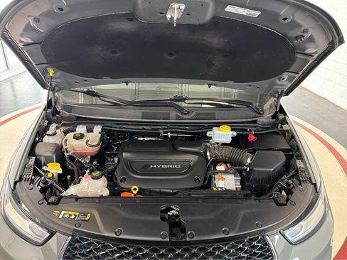 Used 2022 Chrysler Pacifica Touring-L FWD image 11