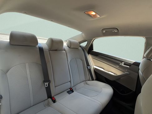 Used 2015 Hyundai Sonata SE w/ Option Group 09 FWD image 26