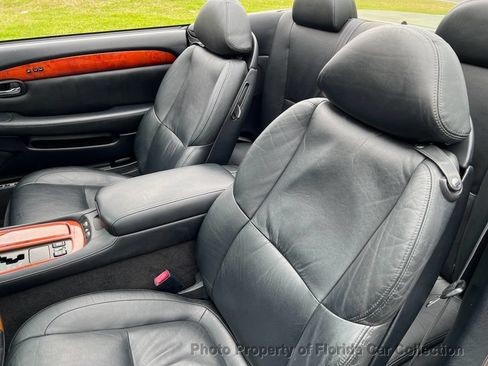 Used 2002 Lexus SC 430 Convertible RWD image 10