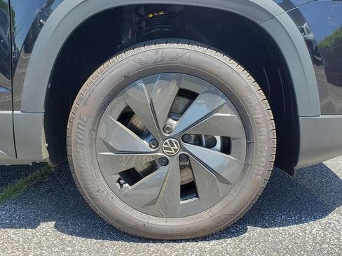 New 2026 Volkswagen Taos S FWD image 12