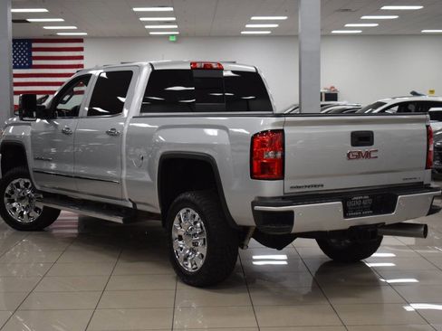 Used 2019 GMC Sierra 2500 Denali w/ Duramax Plus Package image 25