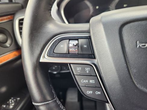 Used 2019 Lincoln Nautilus Reserve w/ Cargo Utility Package FWD image 30