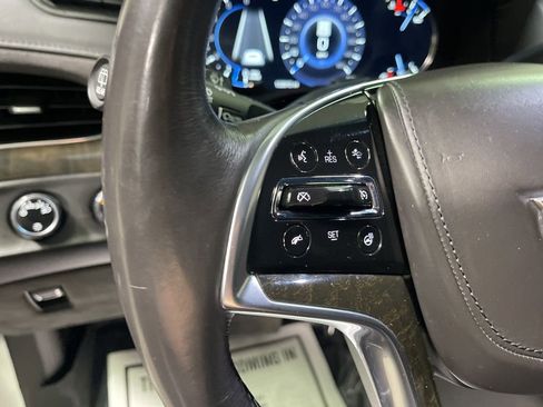 Used 2019 Cadillac Escalade Platinum AWD/4WD image 32