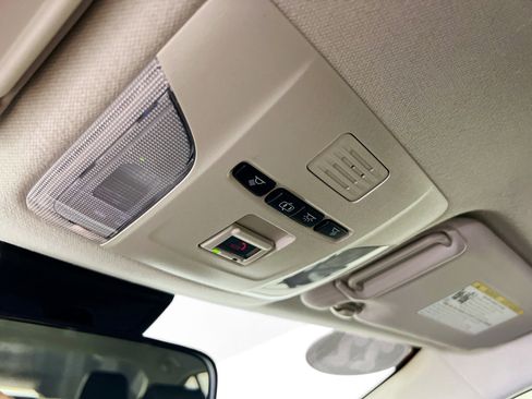 Used 2022 Toyota Corolla LE image 19