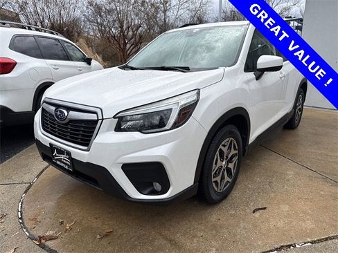 Used 2021 Subaru Forester Premium image 4