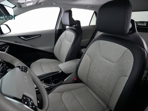 Used 2024 Kia Niro Wave w/ Wave Preserve Package image 7