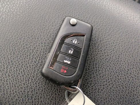 Used 2023 Toyota Camry SE image 37